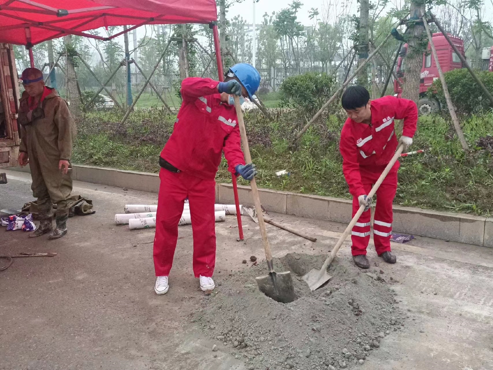 章丘管道疏通哪家好】及时进行市政管道清淤